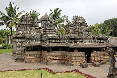 Kedareshvara_temple_Balligavi