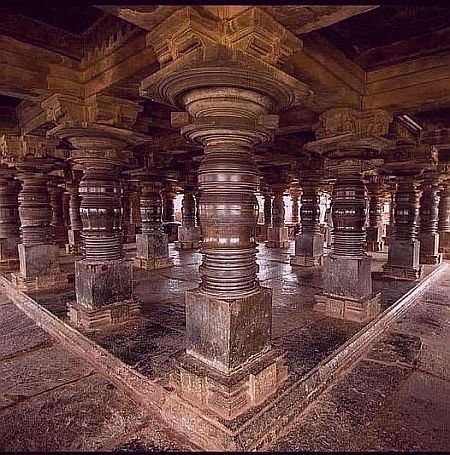 Pillars Veera Narayana Temple Belavadi, Karnataka