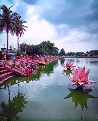 Temple tank