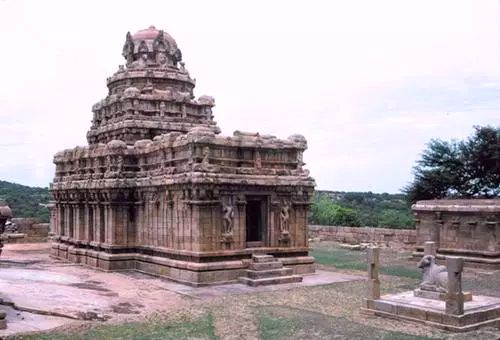 Vijayalaya Colisvara temple at Narttamalai