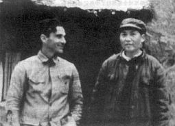 Mao Zedong meets with Snow again in Yan'an in 1939.
