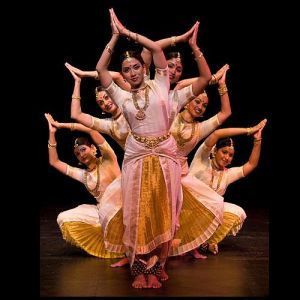 Pindibandha flower formation